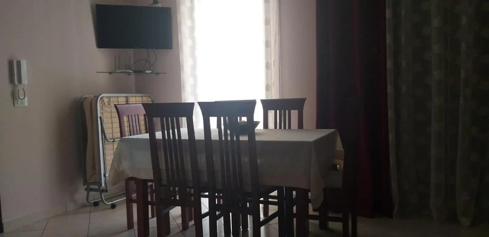 Manoli Apartments Radhimë